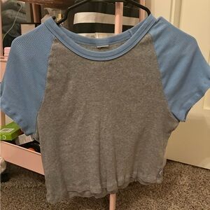 Aritzia TNA baby tee